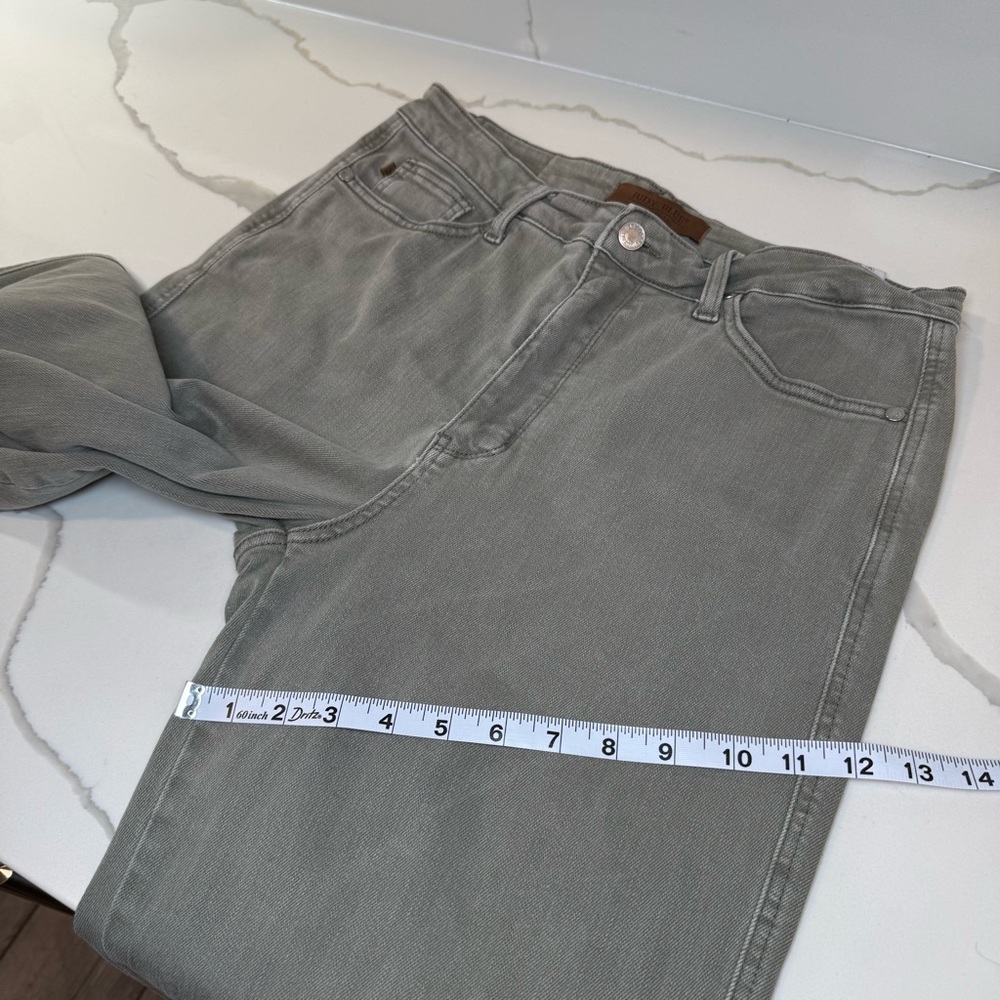 Judy Blue women's dyed wide leg cropped jeans olive green size 15/32 FLAW NOTED - Picture 13 of 16
